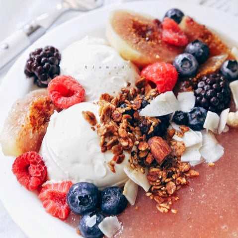 Berry Yogurt Bowl