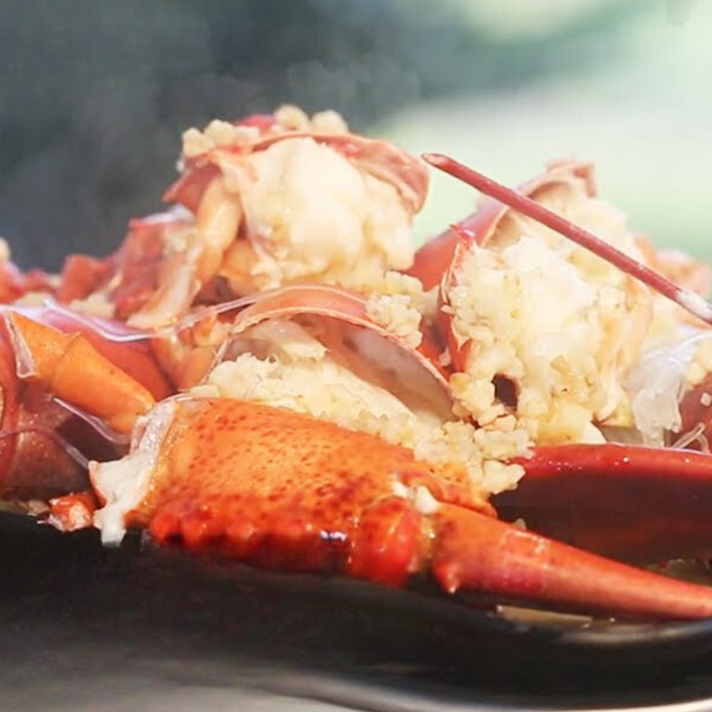 Garlic Vermicelli Steamed Lobsters
