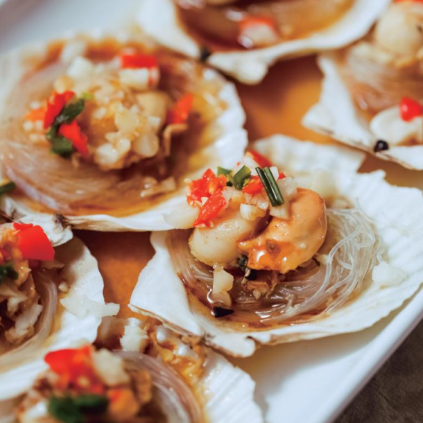 Steamed Scallops with Garlic Vermicelli