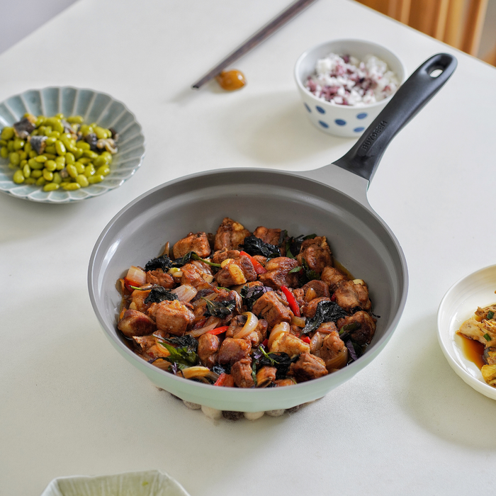 Ceramic Nonstick Frying Pan, 3.6QT