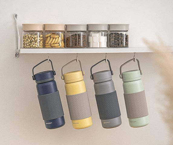https://us.buydeem.com/cdn/shop/products/BUYDEEM-CD1011-Stainless-Steel-Thermos-Tea-Bottle-with-Removable-Infuser-BuydeemUS-1657519705.jpg?v=1675223198